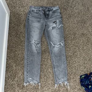 American Eagle Mom Jean